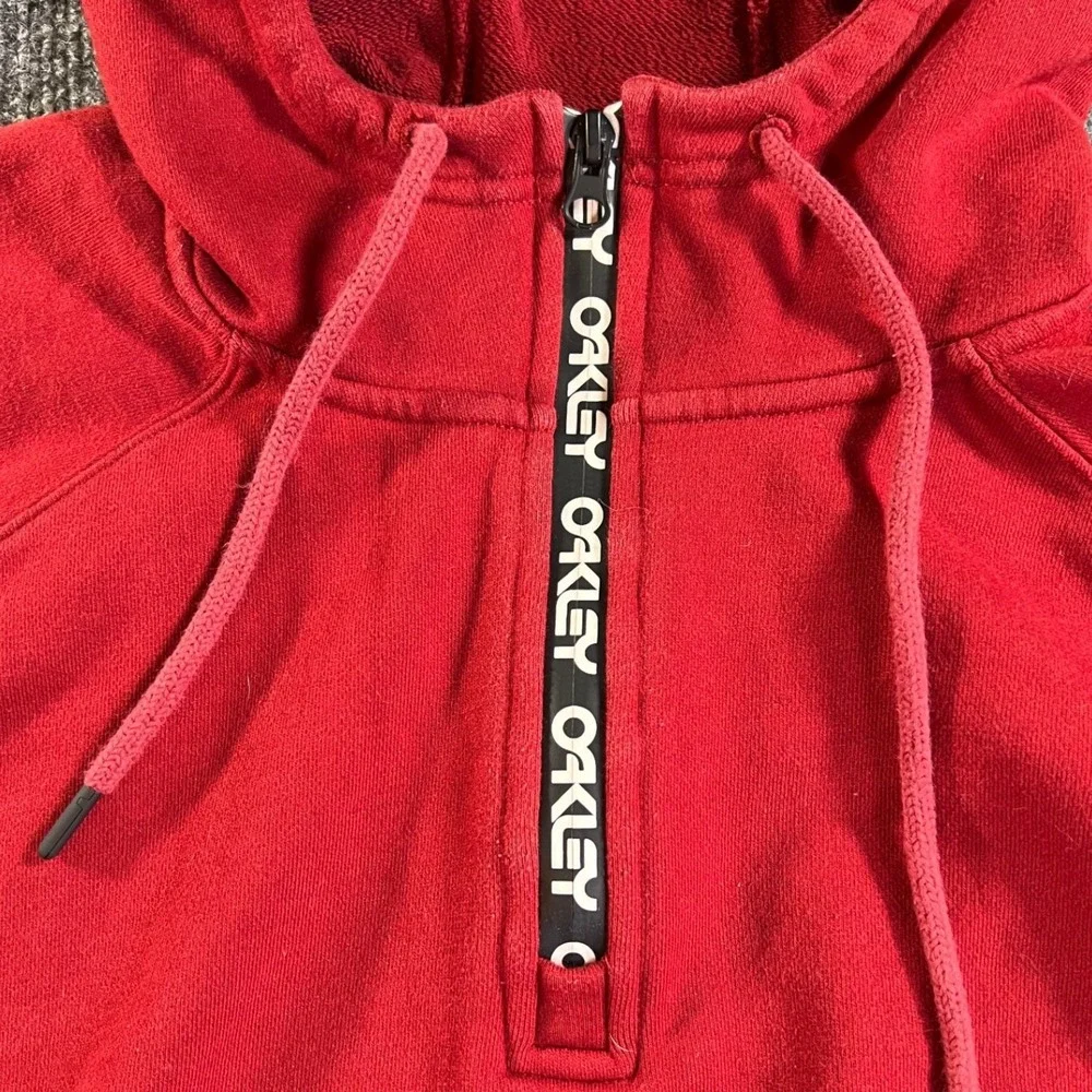 Oakley Hoodie Mens Large Red Quarter‎ Zip Custom Fit Raglan Sleeve Sweatshirt